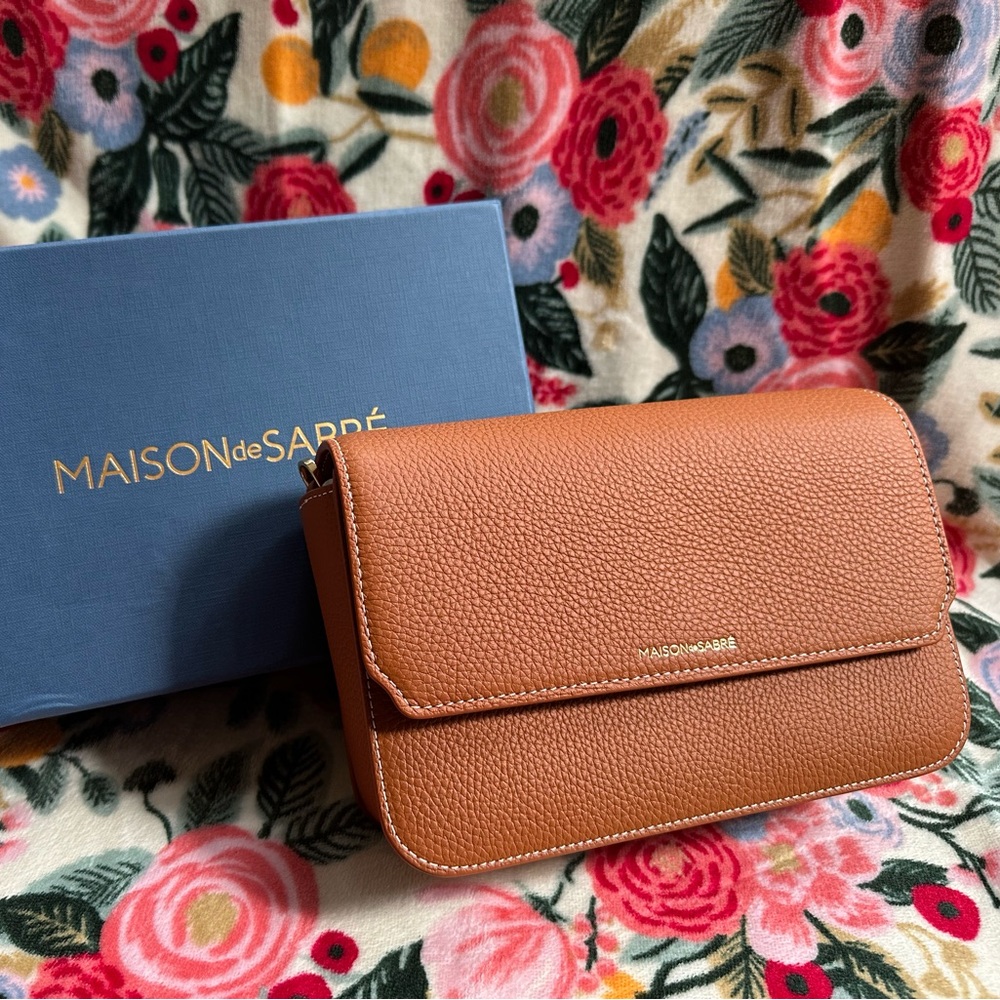 NWT Maison de Sabre The Medium Flap Bag in Pecan Brown